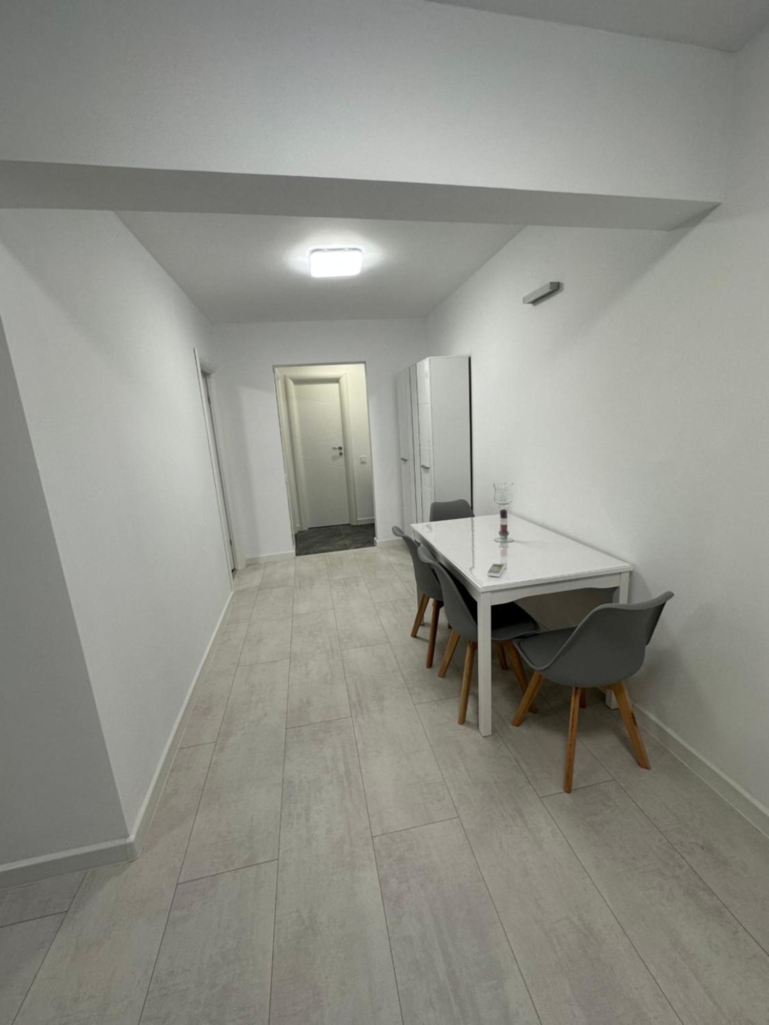 Апартаменты Apartament Ultra Central 3 Хунедоара Экстерьер фото
