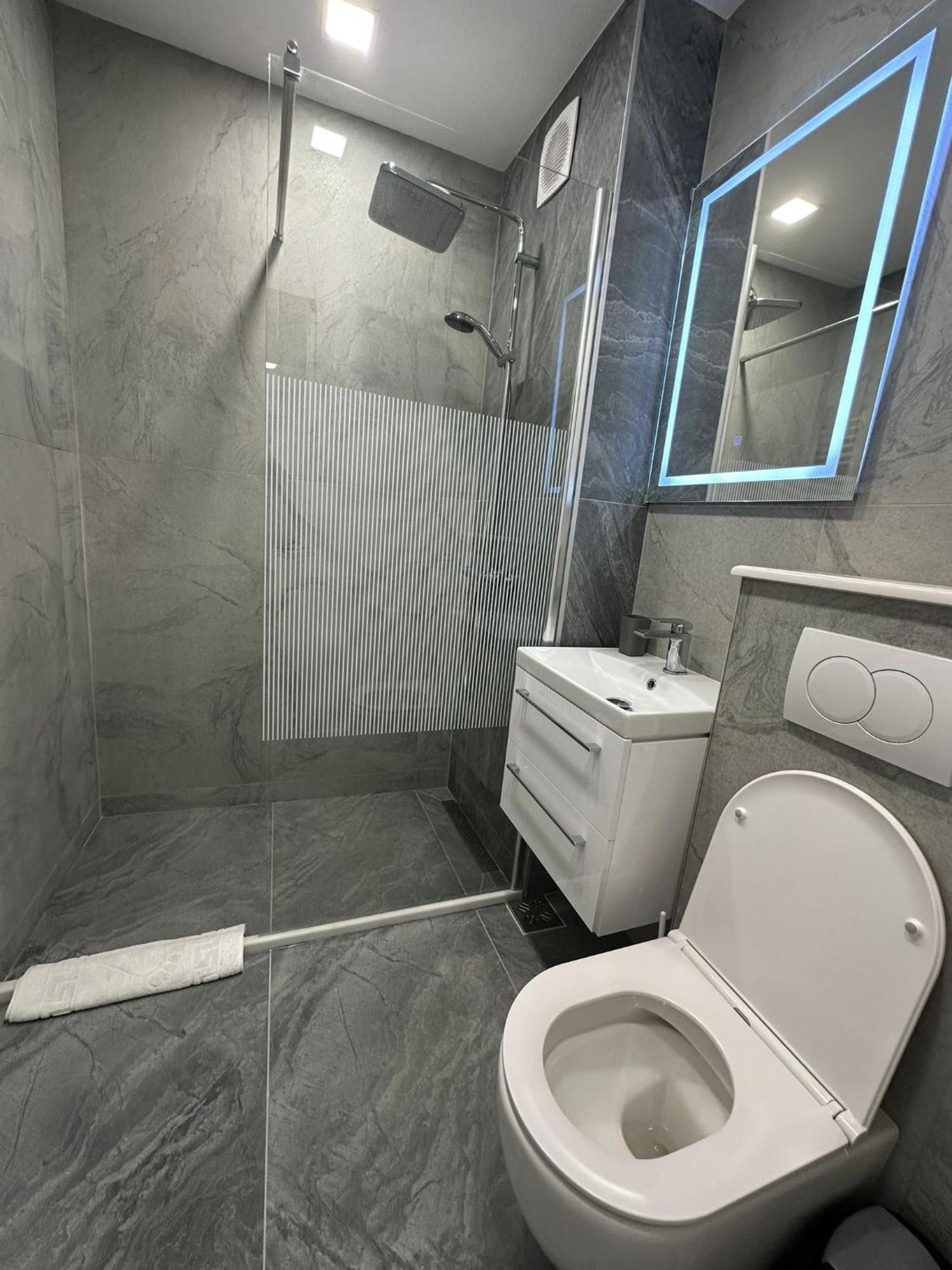 Апартаменты Apartament Ultra Central 3 Хунедоара Экстерьер фото