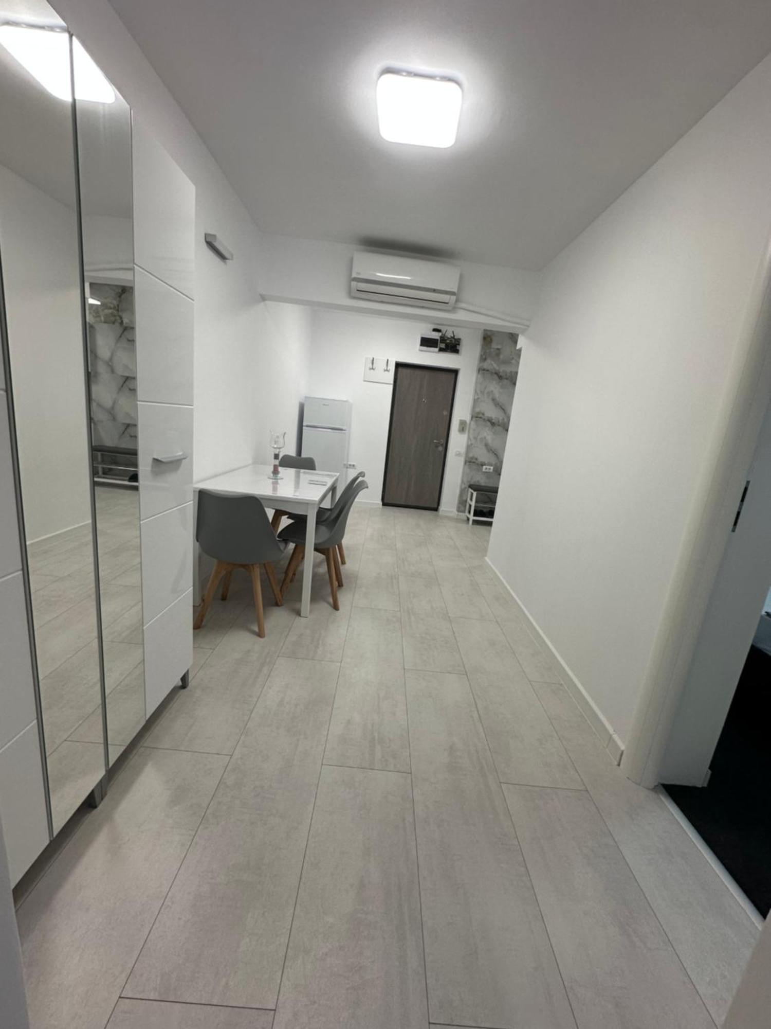 Апартаменты Apartament Ultra Central 3 Хунедоара Экстерьер фото